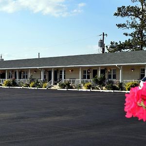 Birchwood Inn